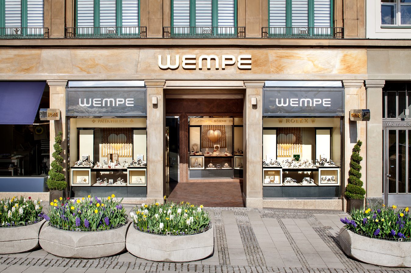 Wempe Munich Weinstraße — luxury retail photography by Daniel Stauch